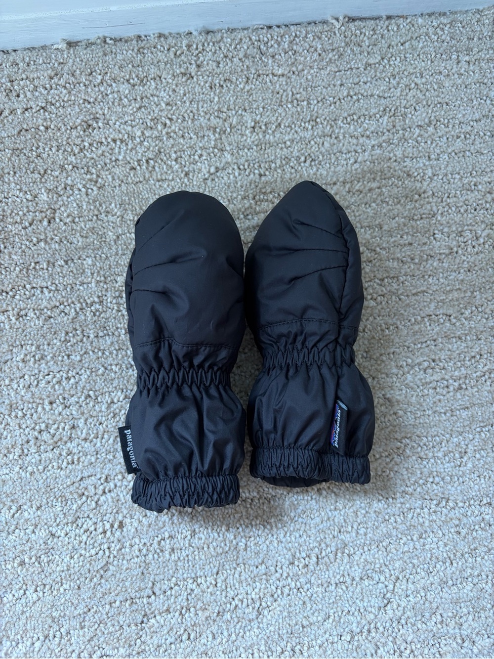 Patagonia Baby Puff Mittens